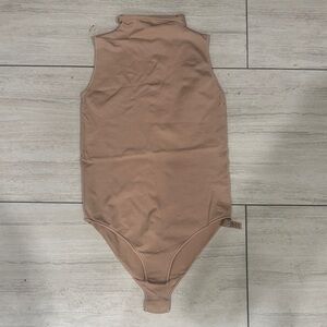 SKIMS Tan Sleeveless Shapewear Bodysuit size S/Sm